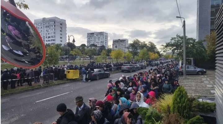 Aproape 110.000 de credincioși s-au închinat la moaștele Sfintei Parascheva, la Iași