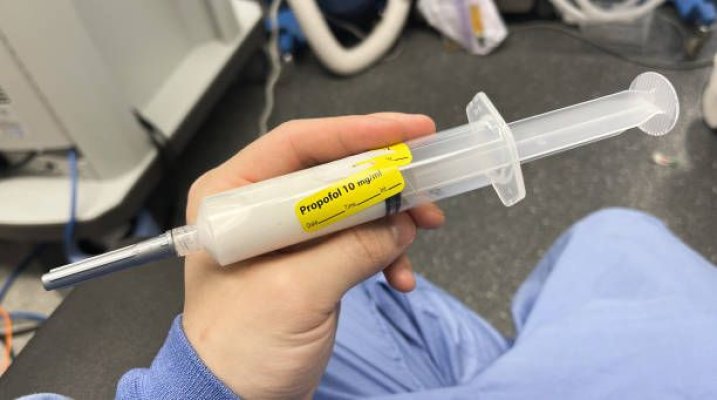 Propofol, anestezicul găsit în camera unde a murit doctorița din Buzău, a fost cauza decesului lui Michael Jackson