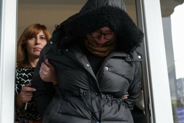 Sora fostului ministru de Interne Carmen Dan a fost plasată în arest la domiciliu, în dosarul de înșelăciune de 1,3 milioane de euro