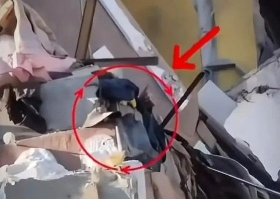 Miracol după explozia din Capitală: Femeia care a fost filmată cerând ajutor de sub dărâmături este o tânără de 28 de ani