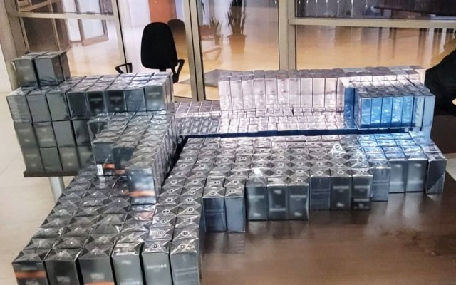 Obiecte din porțelan și parfumuri contrafăcute au fost descoperite de polițiștii de frontieră constănțeni 