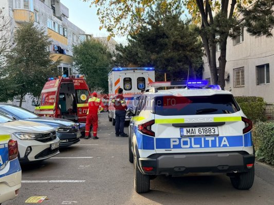 Alertă în Poarta 6! O persoană a căzut de la etaj; este inconștientă. Video