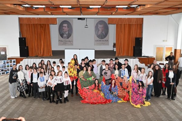 Ziua Dobrogei a fost sărbătorită la Liceul Lucian Blaga, printr-o serie de momente artistice și culturale