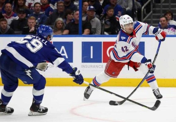 Hochei: NHL - New York Rangers, la a cincea victorie consecutivă în deplasare