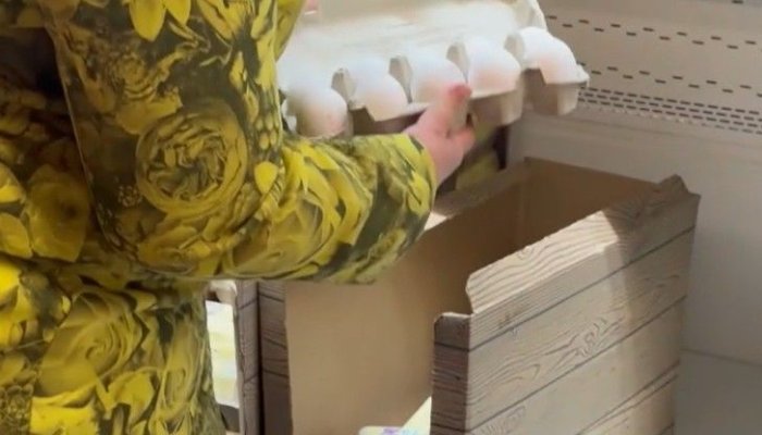 De ce au dispărut ouăle din unele magazine. Se încearcă împiedicarea unei creșteri artificiale de prețuri