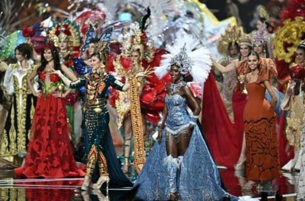 Scandal uriaș la Miss Univers: Un jurat acuză că finalistele au fost alese deja