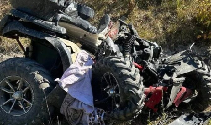 Un copil de 13 ani a murit, după ce s-a răsturnat cu ATV-ul vărului său
