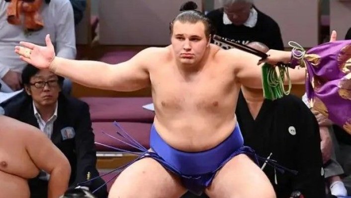 Sumo: Ucraineanul Aonishiki, noua senzație a luptelor tradiționale japoneze