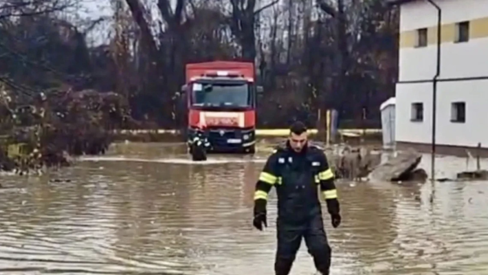 Ploile torențiale au dat orașele din Argeș peste cap