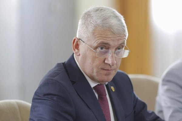 Adrian Țuțuianu și-a dat demisia din PSD pentru a prelua șefia AEP