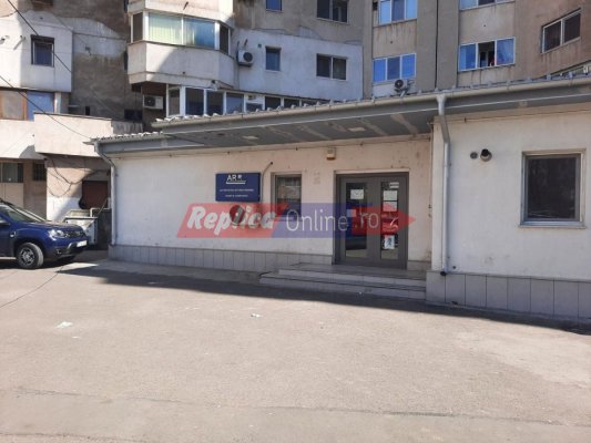 Sediul din Constanța al Autorității Rutiere Române a rămas... mic pentru pretențiile „șoferilor“. Video  