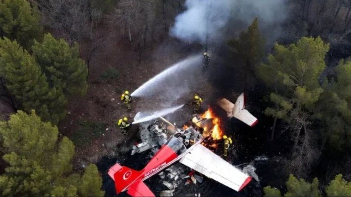 Un avion turc de luptă împotriva incendiilor de pădure s-a prăbuşit în Croaţia