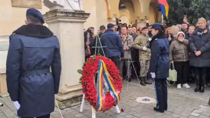 Huiduieli masive la auzul numelui lui Nicușor Dan, la o ceremonie din Alba Iulia VIDEO