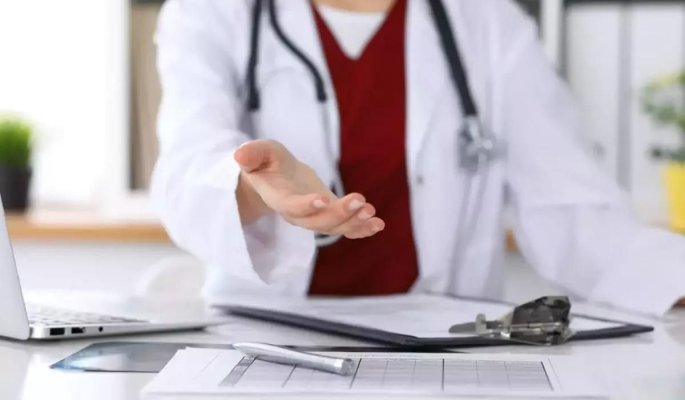  Înalta Curte a decis cum vor fi plătiți medicii aflați în gardă la domiciliu