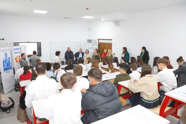 Lucrările de reabilitare a Liceul Eminescu sunt aproape de finalizare 