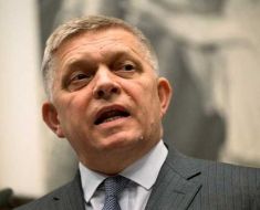 Premierul slovac Robert Fico va efectua vineri o vizită oficială în România