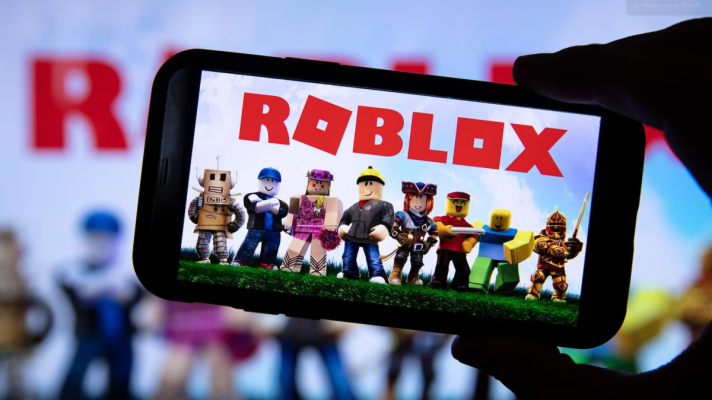 Copiii nu vor mai putea vorbi cu adulți necunoscuți pe platforma de gaming Roblox