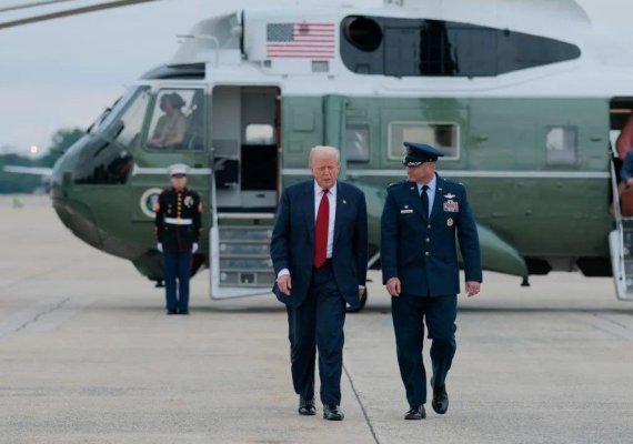 Pachet suspect, la o bază militară vizitată de Donald Trump. Mai multe persoane au ajuns la spital
