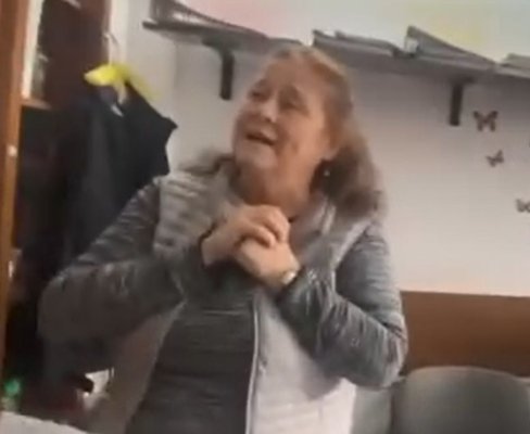 Veronica Cîrciu, de la CJ, a agresat un bărbat care a întrebat-o cum s-a angajat fiica ei la Biblioteca Județeană. Video