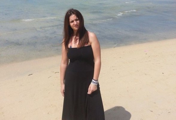 Cum a reușit Cătălina Popa Miron, de la Registrul Comerțului, să pună mâna pe 15 terenuri din Constanța, cu salariu de 6.000 de lei?!  