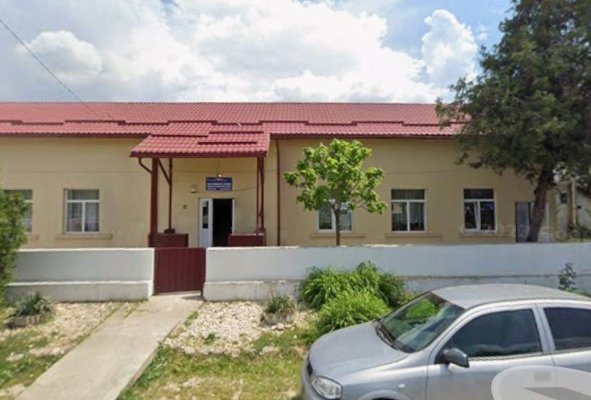  Școala din satul Coslugea se închide, din cauza...unui miros neplăcut!