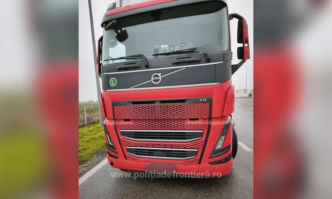Doi cetățeni străini care au încercat să intre ilegal în spațiul Schengen au fost depistați de către polițiștii de frontieră din Dolj