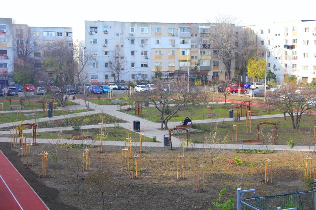 Un spatiu modern destinat activitatilor sportive si recreative a fost amenajat in cartierul Inel II