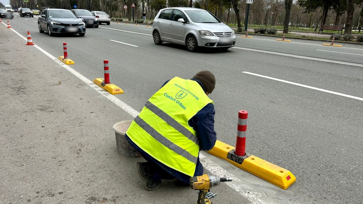 Primaria Constanta continua lucrarile pentru banda unica de transport public pe bulevardul Alexandru Lapusneanu