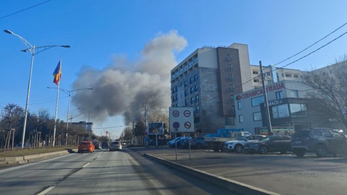 Incendiu la depozitul Black Sea din Capitală. A fost emis mesaj RO Alert. Video
