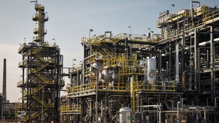 Investiție de 750 de milioane de euro la Rafinăria Petrobrazi: va produce combustibili sustenabili pentru aviație și transport
