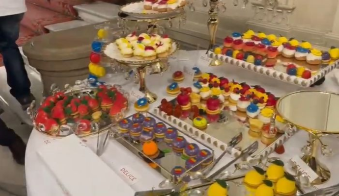 Invitații s-au delectat cu bucate pe alese, în culorile drapelului, la recepția de la Palatul Cotroceni