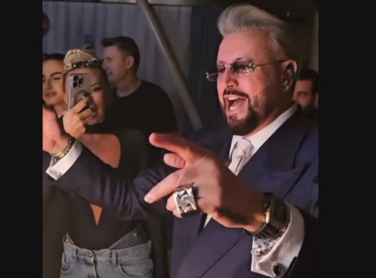 Cătălin Botezatu a împlinit 59 de ani! Celebrul designer s-a distrat în compania prietenilor adevărați