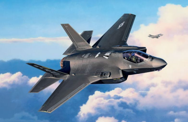 Elveția, nevoită să renunțe la o parte din avioanele americane F-35 contractate, din cauza costului suplimentar