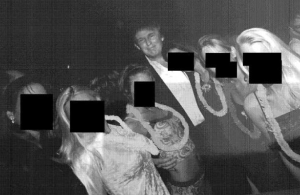 Dosarul Epstein: Democrații publică fotografii cu Trump înconjurat de femei