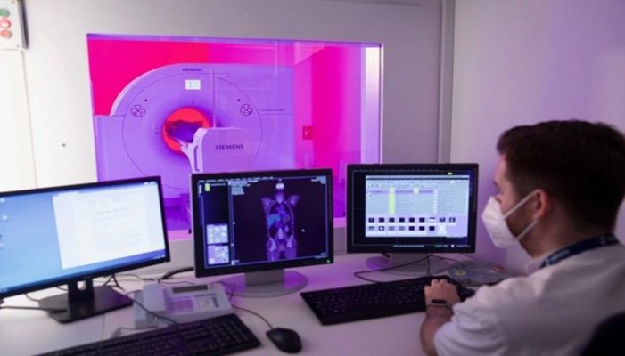 Revoluție în imagistica medicală: scanări mai rapide și mai sigure cu noua tehnologie CZT