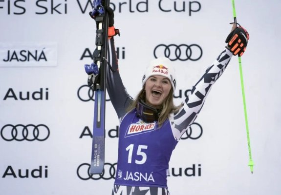 Schi alpin: Neozeelandeza Alice Robinson a câștigat slalomul super-uriaș de la Saint-Moritz