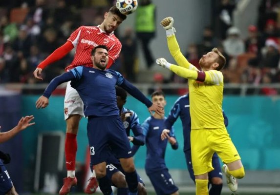 Fotbal: Victorie clară pentru Dinamo în Superligă, 4-0 cu Metaloglobus