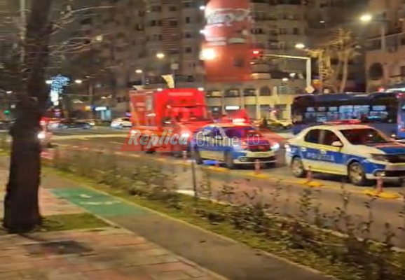 Miros puternic de gaze, într-un apartament de pe bulevardul Lăpușneanu. 22 de persoane au fost evacuate. Video