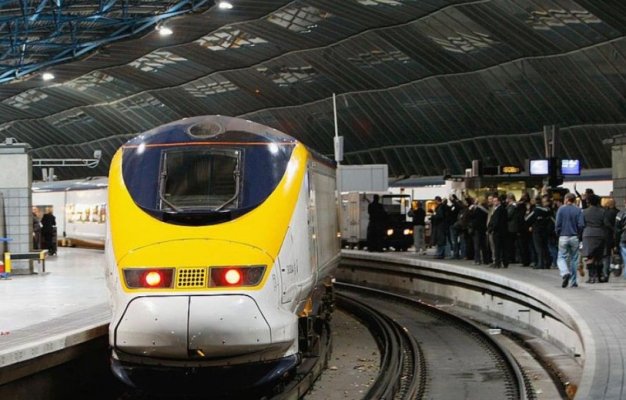Circulația tuturor trenurilor Eurostar, în tunelul de sub Canalul Mânecii, a fost anulată. Vezi de ce