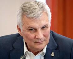 Liderul senatorilor PSD, atac dur la adresa lui Siegfried Mureșan: 'Ori ești ahtiat după putere, ori foarte prost' Liderul senatorilor PSD, atac dur la adresa lui Siegfried Mureșan: 'Ori ești ahtiat după putere, ori foarte prost'