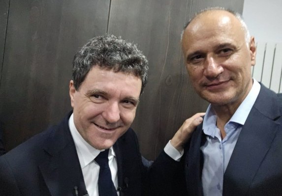 Favoritul USR pentru Ministerul Apărării a fost administrator la o fermă de porci și coleg de clasă cu Nicușor Dan