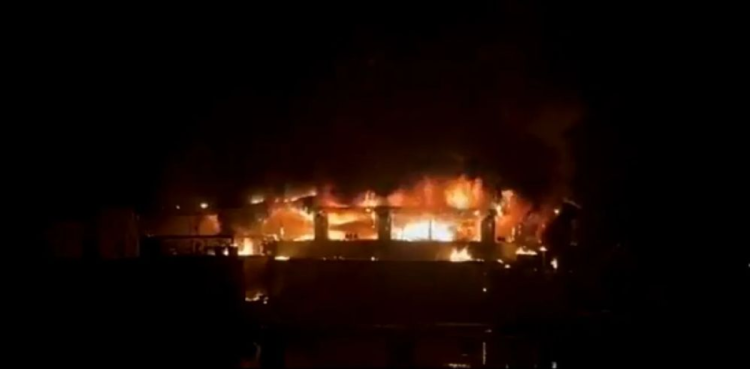 Incendiu într-un club de noapte din India: 23 de oameni au murit