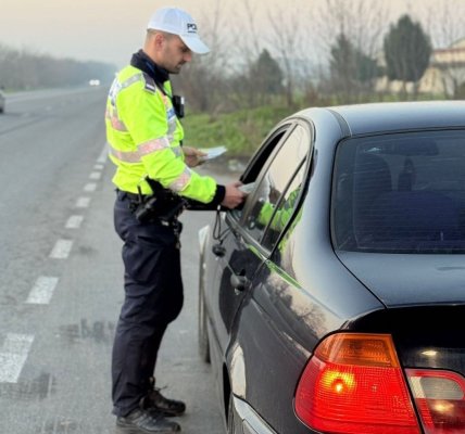 Șoferi aproape de comă alcoolică depistați la volanul mașinilor