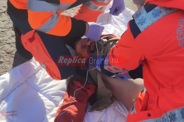 Bărbatul imobilizat, care trăia într-o dubă pe bulevardul Aurel Vlaicu, a murit de frig. Video