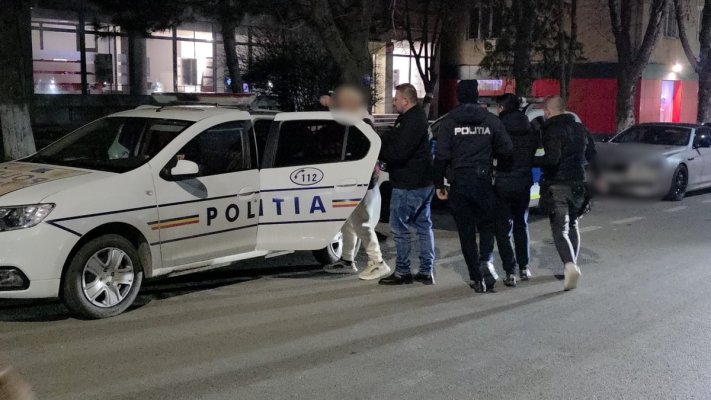 Doi bărbați din Medgidia au fost reținuți pentru camătă și șantaj. Video