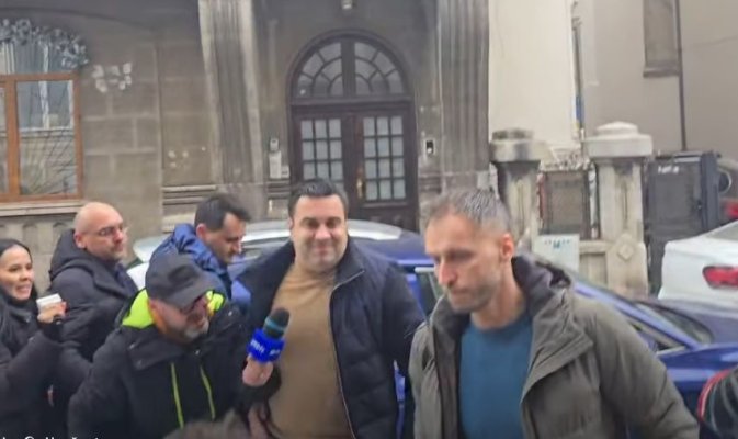 Fostul ministru al Transporturilor Răzvan Cuc a fost reținut de DNA, după patru ore de audieri. Video