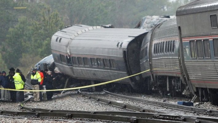 Scene de coșmar în Mexic: deraierea unui tren lasă în urmă un bilanț cumplit de victime