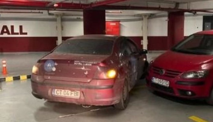 Un șofer a concurat... singur pentru premiul „Parcarea anului“ în City Mall