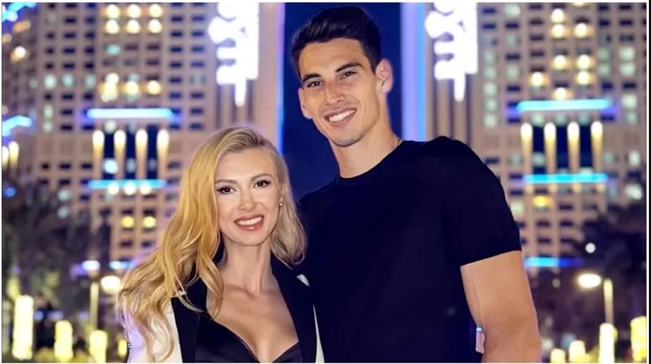 Andreea Balan, incantata de invitatiile de la nunta cu Victor Cornea