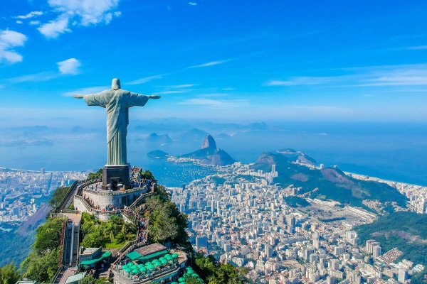 Turist român, victima unei înșelătorii epice pe o plajă celebră din Brazilia: L-au stors de mii de euro